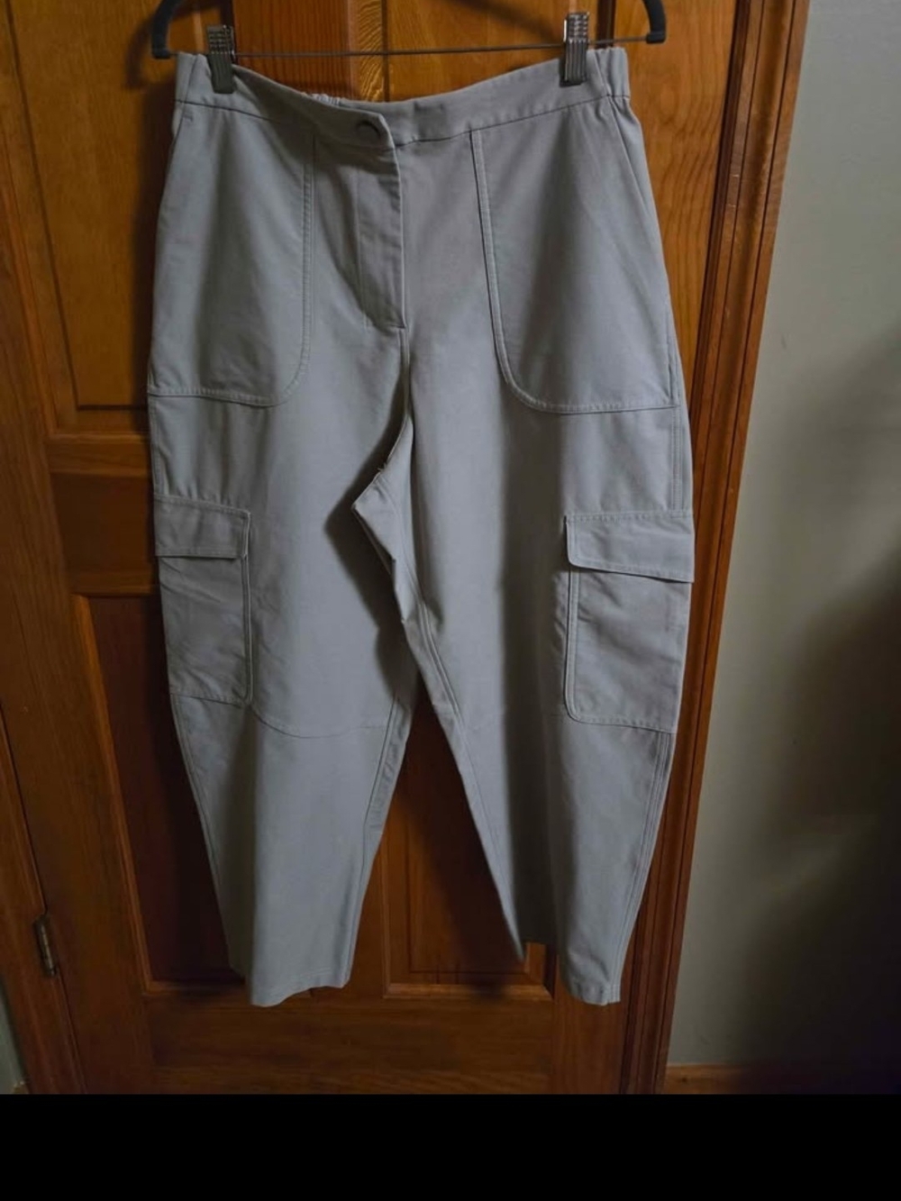 lululemon athletica Cropped Cargo Pants in Light Gray